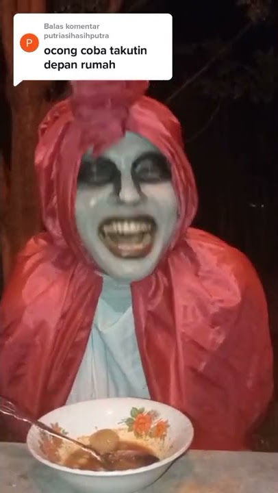 POCONG MERAH LAGI MAKAN BAKSO MUANTAAAPP 🤭🤣 #shorts #global #viral