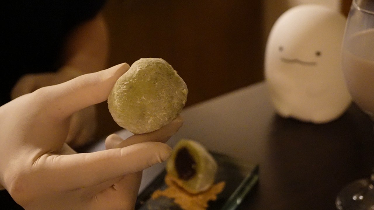 【ねぇ、草食べない？】野良のよもぎで餅作り｜絶望を「おめでとう」に塗り替える魔法