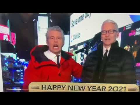 Andy Cohen speaks the truth about Mayor De Blasio live on New Years Eve