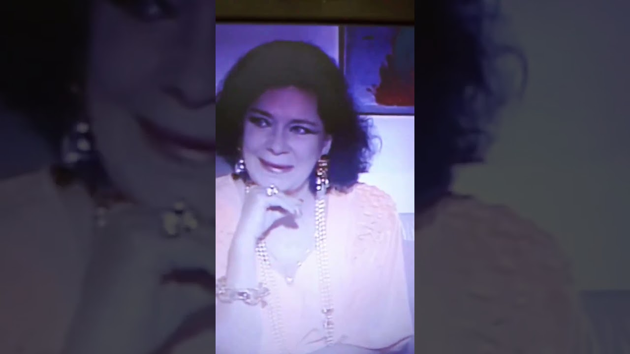 H Tζενη Καρεζη Μιλαει για την Θεατρικη Παρασταση Διαμαντια και Μπλουζ 1990