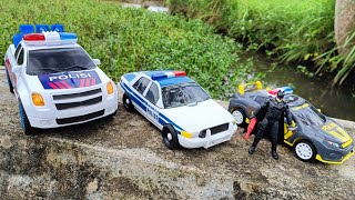 Unboxing Mainan Mobil Polisi Patroli