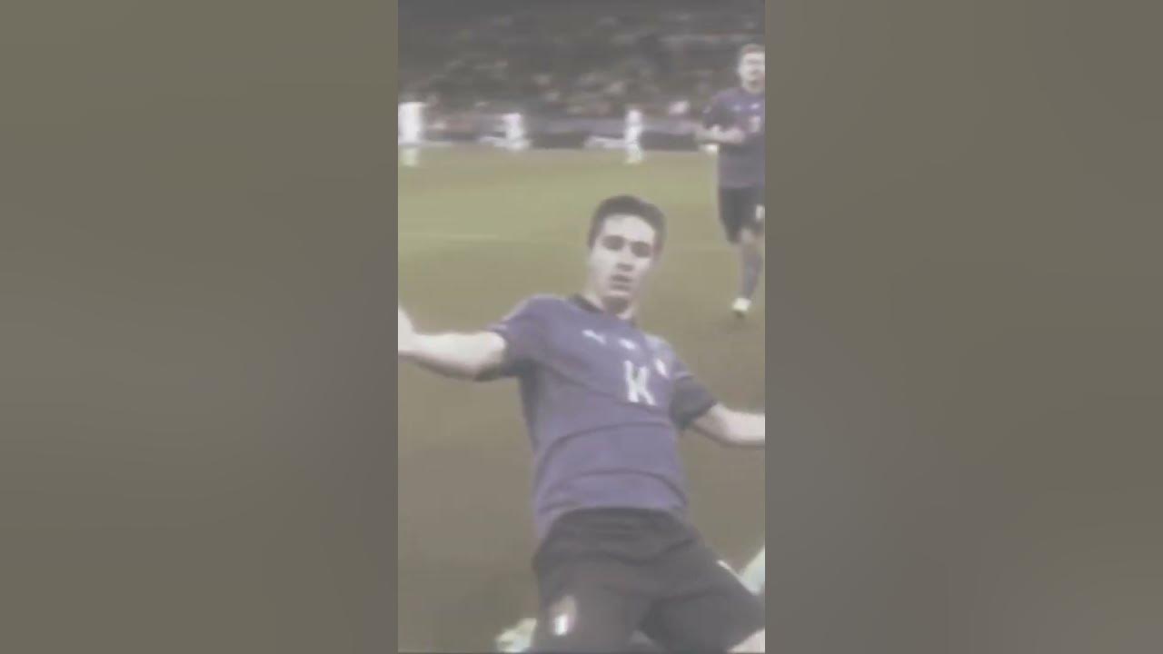 Best Knee slides football soccer fcfrankeditz knee kneeslide YouTube