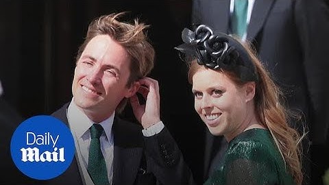 Princess Beatrice marries property tycoon Edo Mapelli Mozzi at secret ceremony