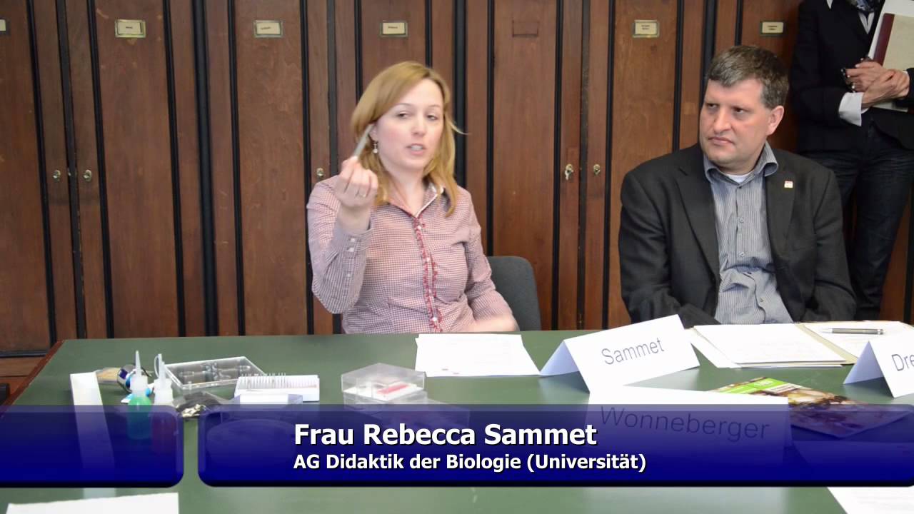 Übergabe des ersten Ameisen-Experimentierkoffers