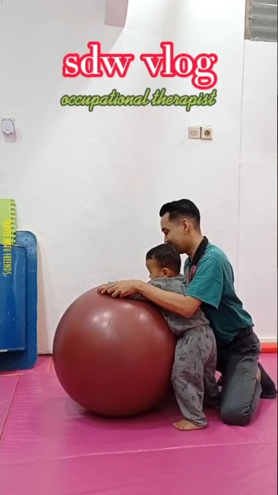 3 Posisi gymball untuk penguatan kontrol postural si buah hati #gymball #pediatrics #okupasiterapi