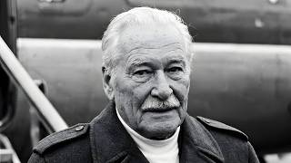 Errol Flynn Finally Names The Gay Actors Of Old Hollywood He Dated In Secret