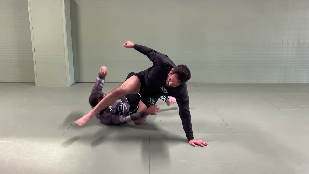 No - Gi Mounted Triangle