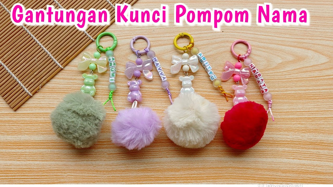 Gantungan Kunci Pompom Nama