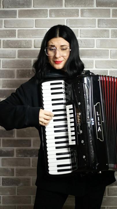 Beautiful Old Song on Accordion – Historia de un Amor  #LatinClassic #EmotionalMusic #VintageVibes