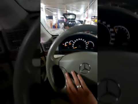 Mercedes W220 проверка уровня масло в двигателе.