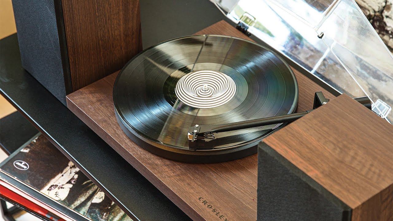 Crosley C62B-WA Belt-Drive 2-Speed Vinyl Bluetooth Turntable with Included  Speakers, Built-in Amplifier, and Anti-Skate, Walnut 