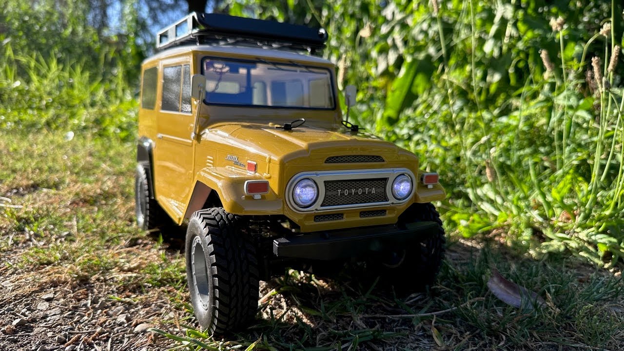 Tamiya Toyota Land Cruiser FJ40 CC-02 Run - YouTube