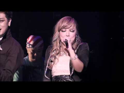 M O V E DIVE INTO STREAM Live