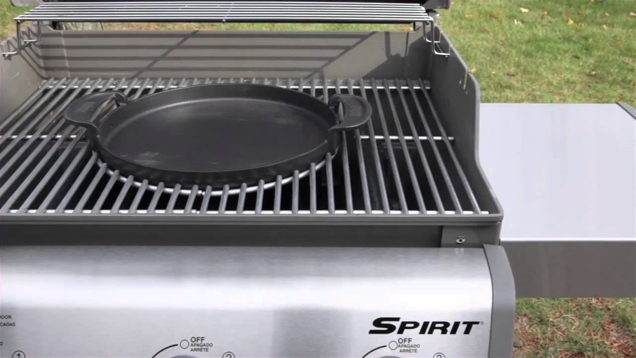 rødme Jeg har erkendt det dødbringende BBQ System stainless steel cooking grates for the 2013 Spirit 300 series -  YouTube