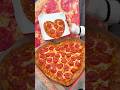 Pizza de corazón 🍕 #viralvideo #foodie #fypシ