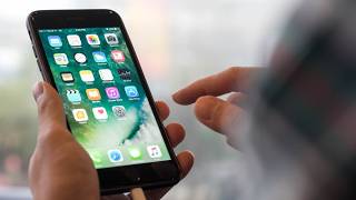 Urgent Apple Update: Protect Your Older iPhone & iPad from Spyware NOW!