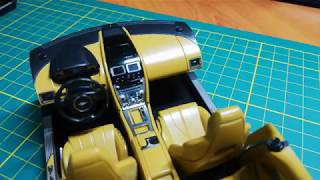 Aston Martin DB9 interior - 1:18 Welly