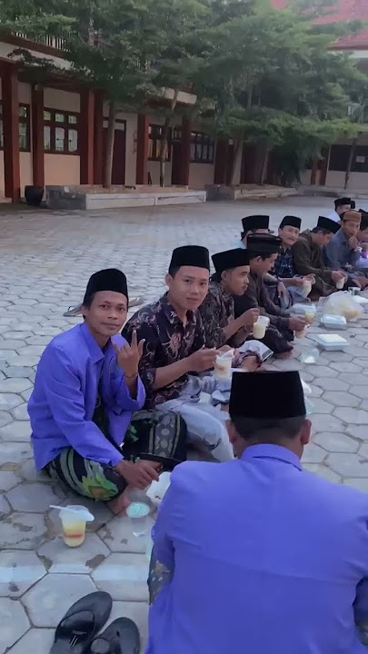 Reuni & Bukber Santri PANYEPPEN angkatan RINDU 202 Bersama Guru senior # story WA