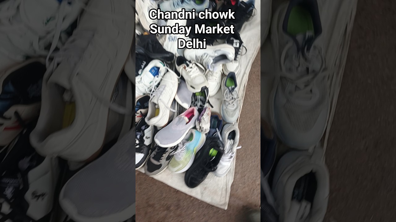 Sunday Market chandni chowk Delhi 