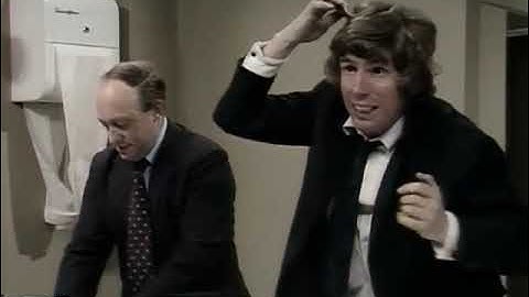 The Squirrels  -   Series 2   Episode 1  -   Ashes to Ashes