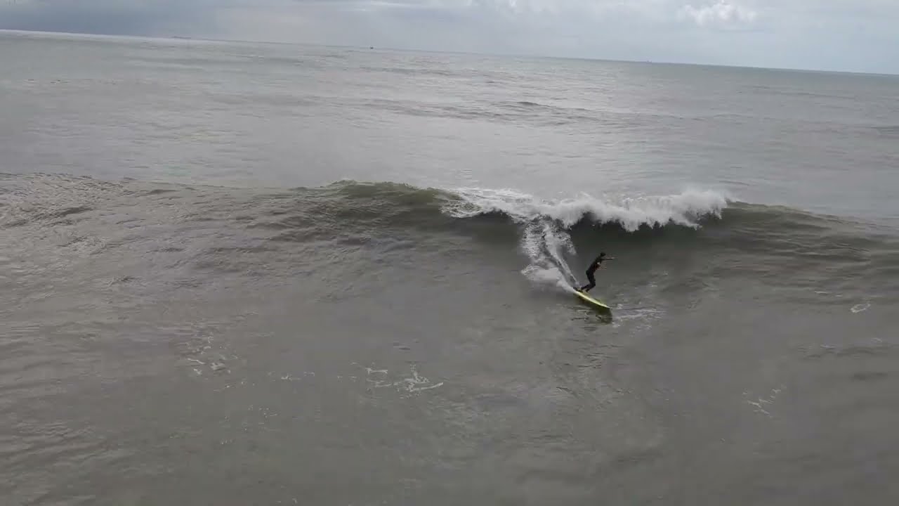Vídeo Boletim OndasdoSul quarta feira de ondas regulares, sem corrente e água quente