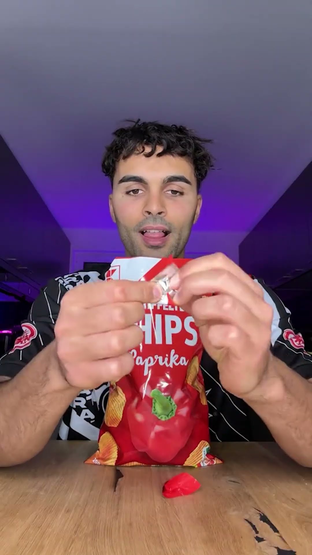 no more oily hands when eating chips