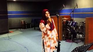 Dari Studio Muzik : Klthsom - Mawar Putih Untuk Mama