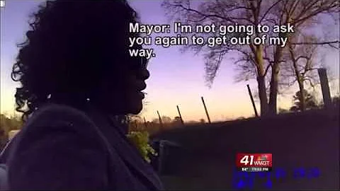 Video shows Gordon mayor's frustration with police...