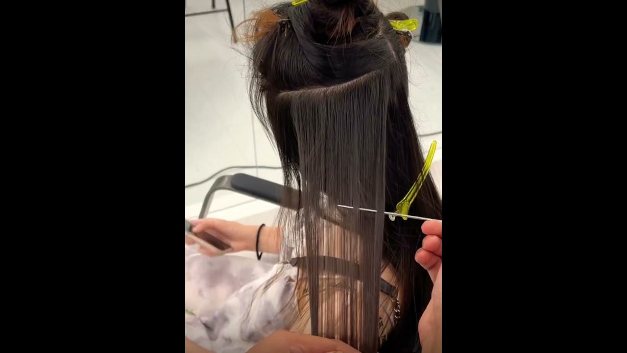 "Colorful Balayage Magic: Hair Trends and Captivating Styles"