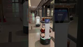 Servi Plus and Servi Lift / Dissimilar robots deliver drinks and food