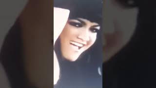 BELAH DUREN ... JULIA PEREZ