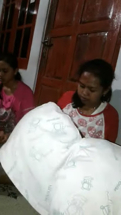 Malam minggu kumpul sama temen' di depan rumah