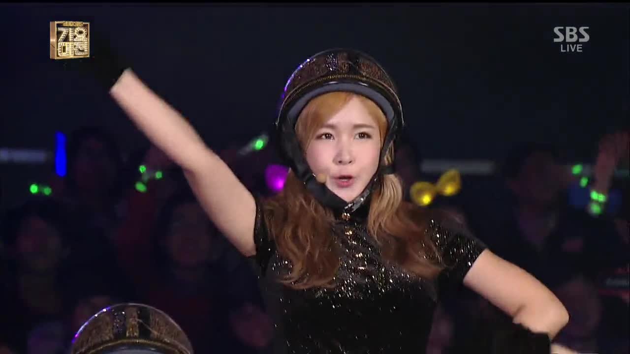 크레용팝(Crayon Pop) [빠빠빠] @2013 SBS 가요대전 1부