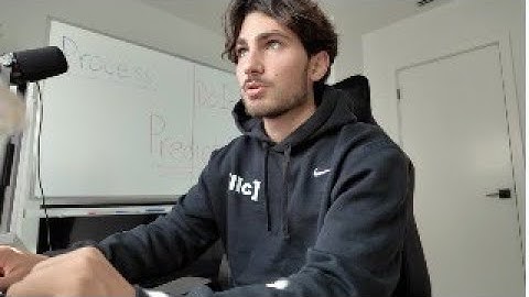 21 and run a 7-figure agency. ask me stuff