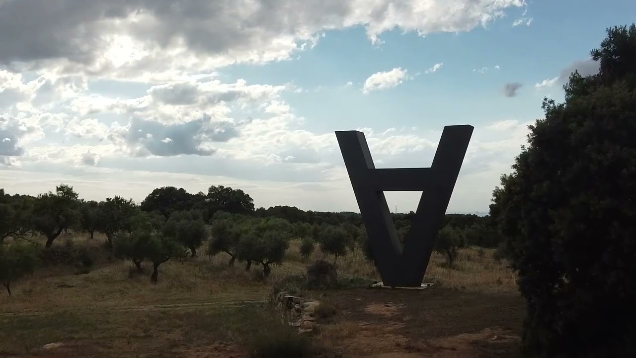 Mas Blanch i Jové & The Artists' Vineyard