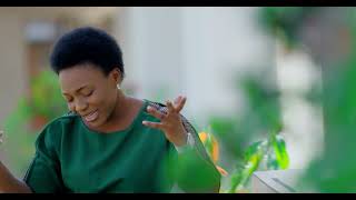 Video thumbnail of "Martha Mwaipaja  - HATUFANANI (Official Video)"