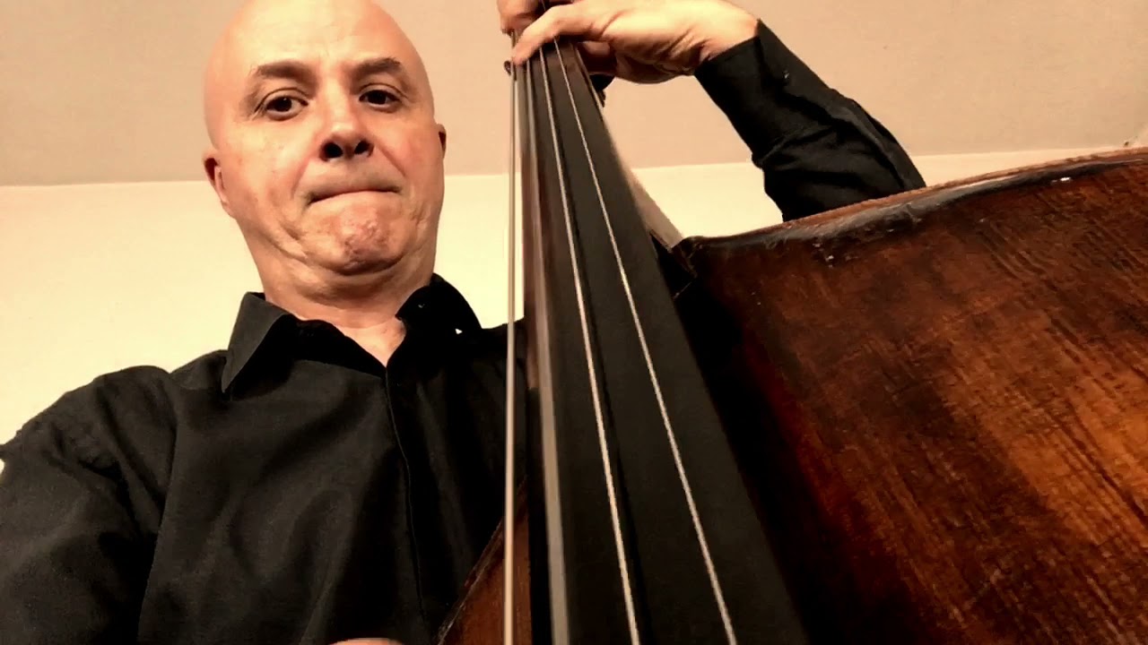 Play the theme! Straight No Chaser - YouTube