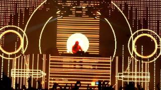 David Guetta [HD] - Where Them Girls At (Brighton Centre - 5th May 2011)