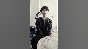 "تلاوة رائعة لسورة الشمس بصوت الطفل عمر | أداء مؤثر وهادئ"