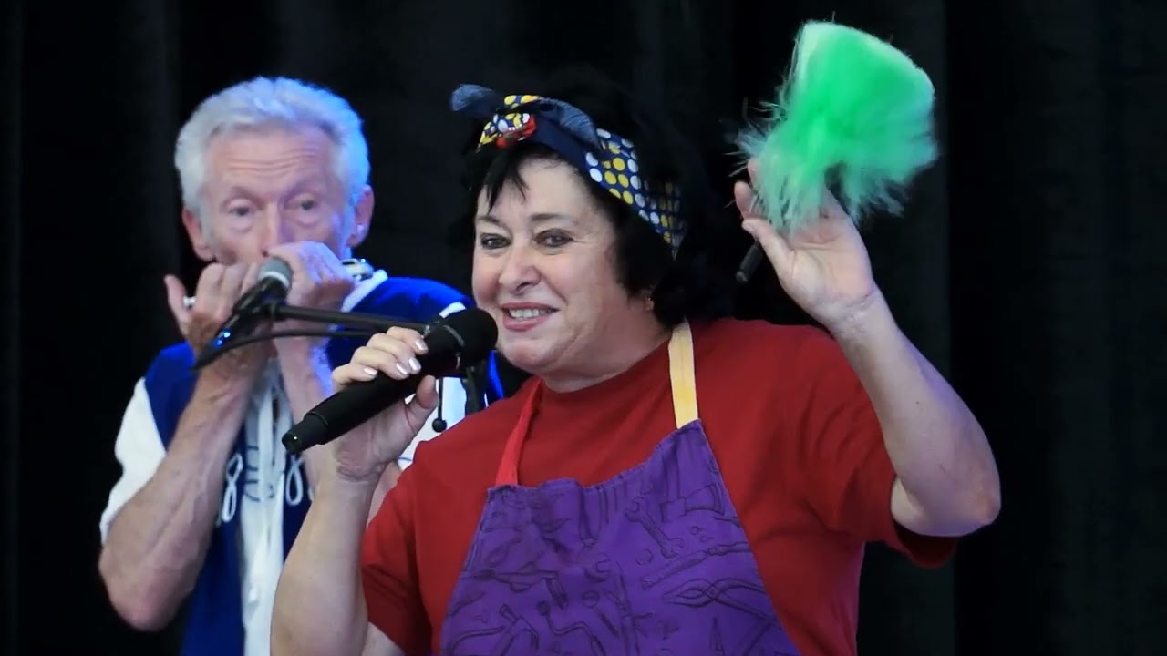 Mária Šamajová: Pani domáca  HH#10.11