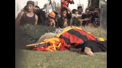 Jangan Coba-coba Nanti Bisa patah Lehermu || Kayang Reog Ponorogo