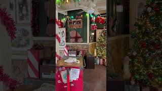 Dinoland Santa. #christmas #disneyshorts #disneysanimalkingdom