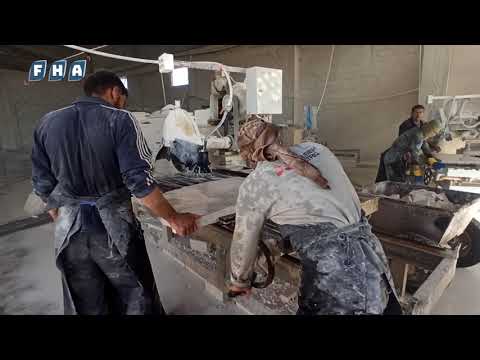 نازح من مدينة كفرزيتا يفتتح منشرة حجر في الشمال السوري لتصدير الحجر الأبيض إلى دول الخليج وتركيا