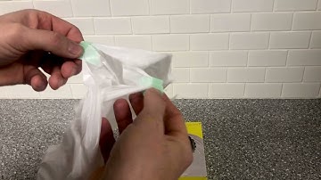 Trash Bag Hack. Open That STUCK/SEALED/ANNOYING Garbage Bag EVERY TIME