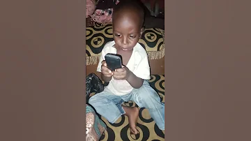 Kalla Yadda Karamin Yaro Yake Karanta Karatun Qur Ani Me Girma 