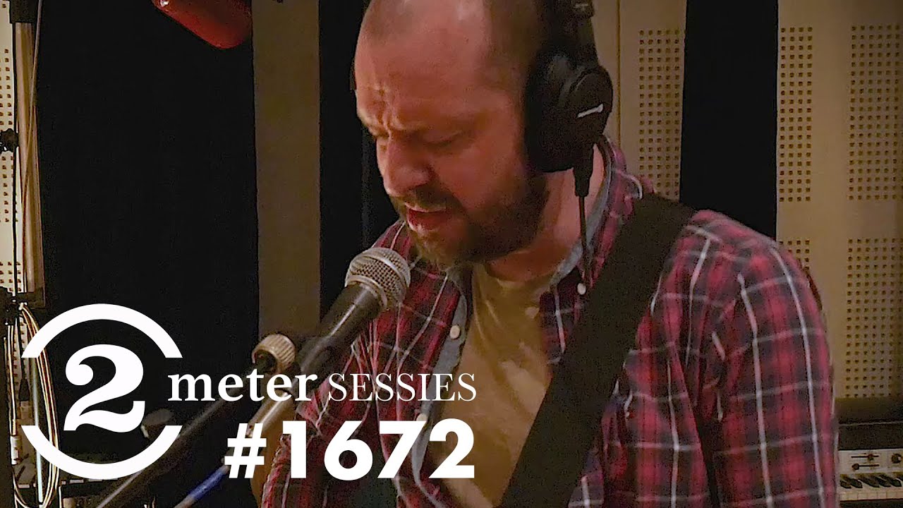 Marc O'Reilly - Shadows (Live on 2 METER SESSIONS) adlı videoyu YouTube'da izle Marc O'Reilly - Shadows (Live on 2 METER SESSIONS) adlı videoyu YouTube'da izle