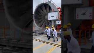 Trying to Run 🥶🔥 #shortfeeds  #sciencegonewrong  #viralscience  #giantmachines #experimentfail