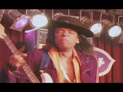 Voodoo Child : live at BB Kings Club music of JIMI...