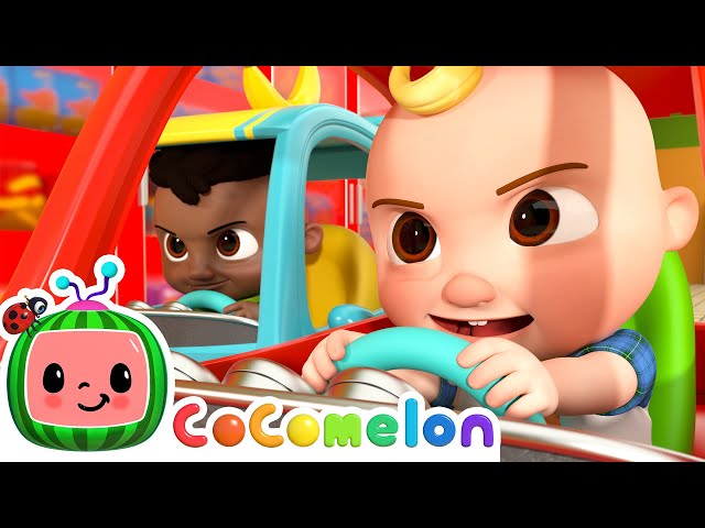 🛒 Shopping Cart Race KARAOKE! 🛒| CoComelon Karaoke Songs | Sing Along With Me! | Moonbug Kids Songs class=