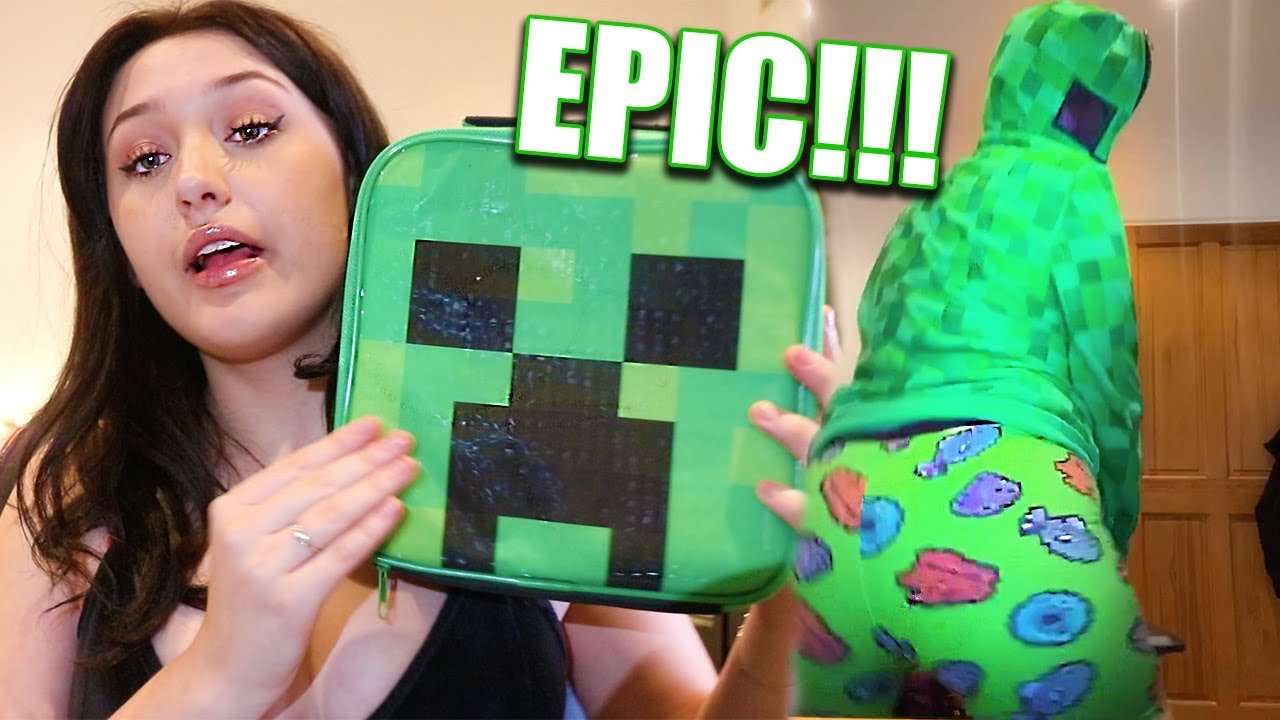 EPIC MINECRAFT MERCH TRY ON HAUL !!!! *VERY EPIC*